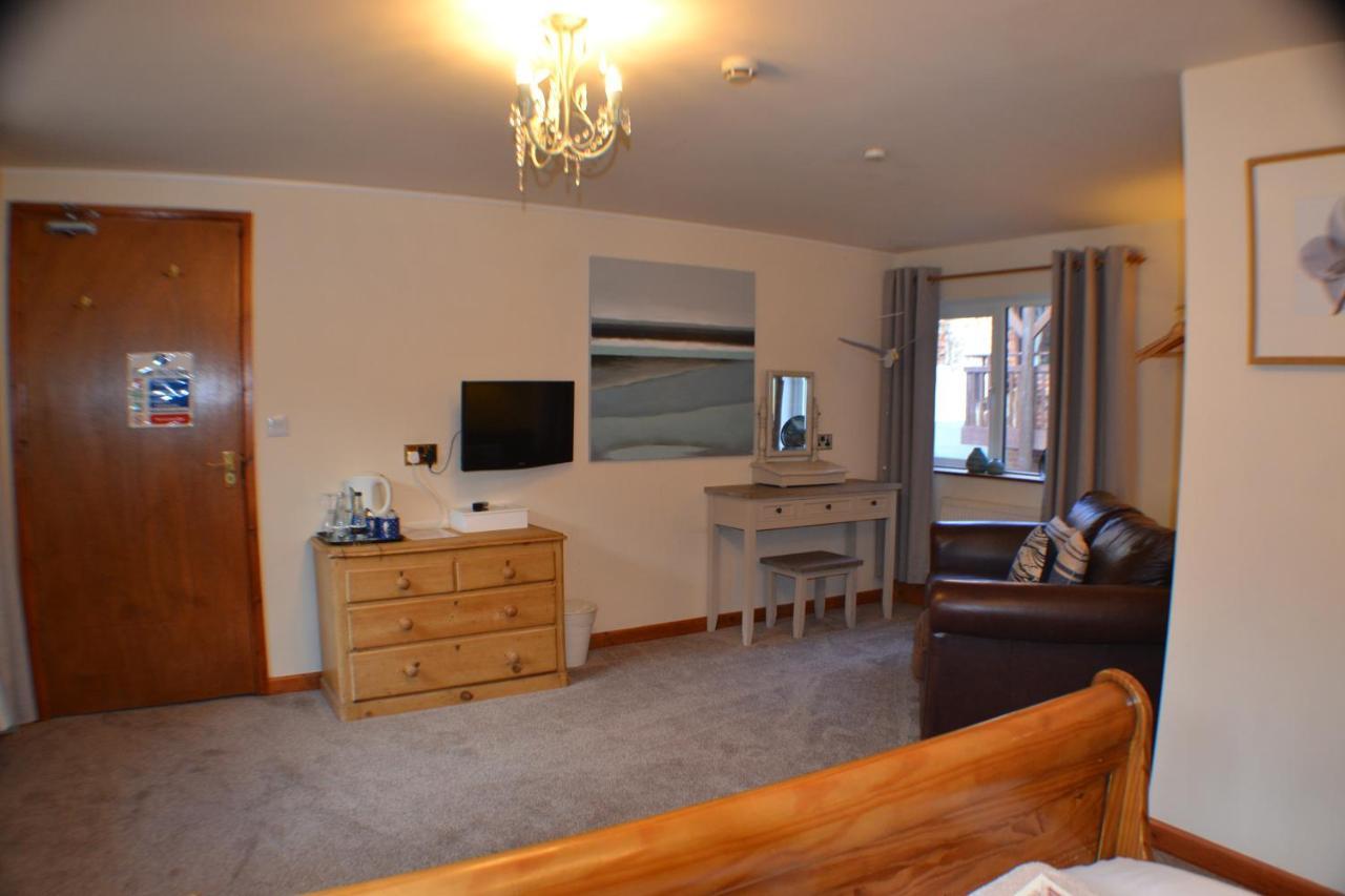 Sanders Yard Whitby Room photo