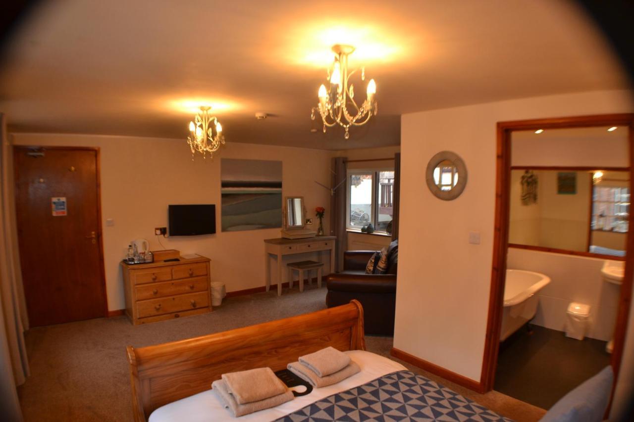 Sanders Yard Whitby Room photo