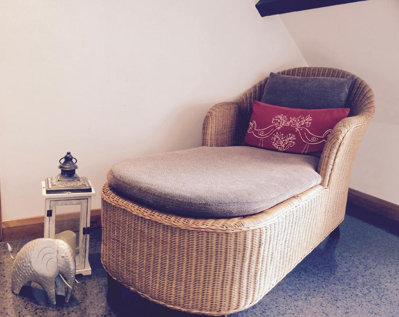 Sanders Yard Whitby Room photo